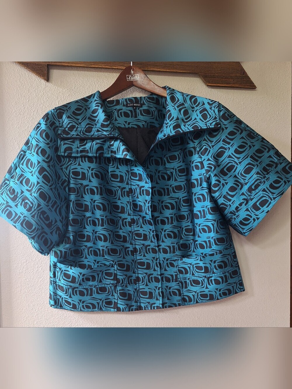 600 West Geometric Satin Zip Short Sleeve Jacket Size M Career Business